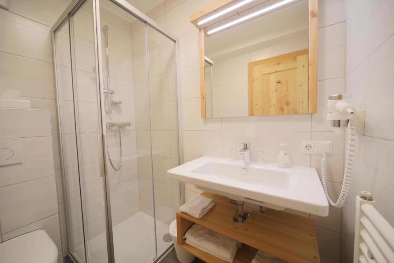Hotel Gasthof Unterwoeger Obertilliach Kültér fotó