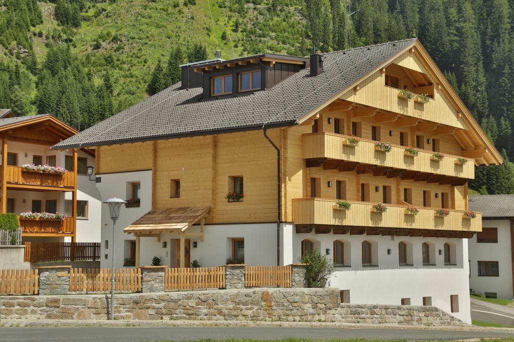 Hotel Gasthof Unterwoeger Obertilliach Kültér fotó